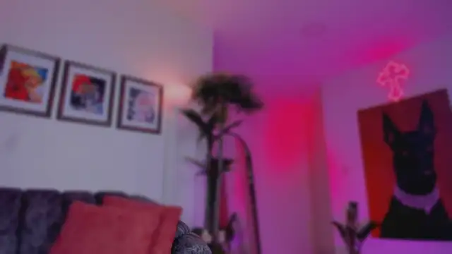 Snapshot of Taylor__foxxx chatting on October 24, 2025, 5:15 am Taylor foxxx online show from October 24, 2025, 5:15 am