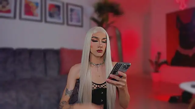 Snapshot of Taylor__foxxx chatting on November 12, 2025, 5:52 am Taylor foxxx online show from November 12, 2025, 5:52 am