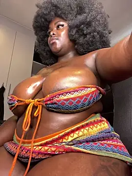 Snapshot of Honeycoco0211 chatting on May 7, 2026, 9:14 am Honeycoco0211 online show from May 7, 2026, 9:14 am