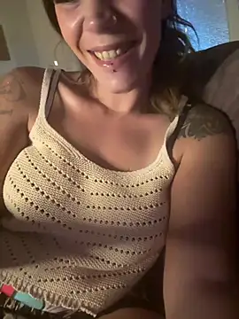 Lady Knaller online show from August 6, 2026, 7:05 pm