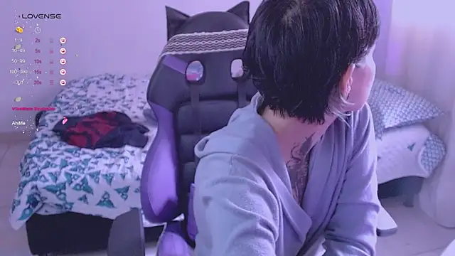 Snapshot of _Apola_77 chatting on December 4, 2024, 8:18 pm Apola 77 online show from December 4, 2024, 8:18 pm