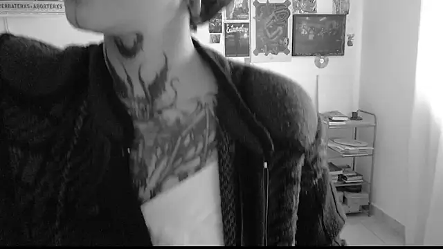 Snapshot of _Apola_77 chatting on February 8, 2025, 6:01 pm Apola 77 online show from February 8, 2025, 6:01 pm