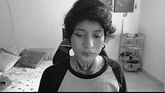 Snapshot of _Apola_77 chatting on February 19, 2025, 9:25 pm Apola 77 online show from February 19, 2025, 9:25 pm