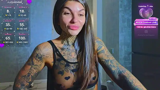 tattooedBabyy online show from February 3, 2025, 11:53 am
