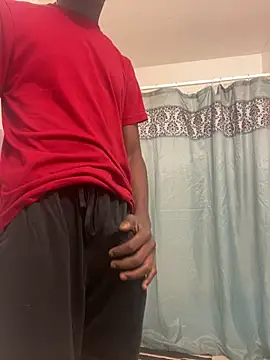 chocolatemeatstick25 online show from February 19, 2025, 10:34 am