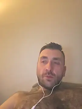 Snapshot of TIGERRR86 chatting on March 19, 2026, 8:35 pm TIGERRR86 online show from March 19, 2026, 8:35 pm