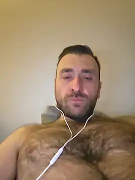 Snapshot of TIGERRR86 chatting on April 1, 2026, 8:50 pm TIGERRR86 online show from April 1, 2026, 8:50 pm