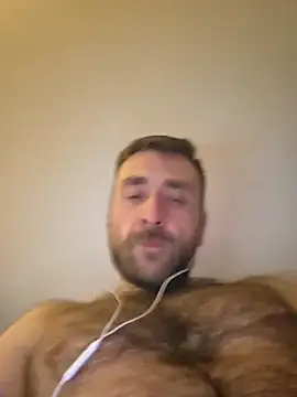 Snapshot of TIGERRR86 chatting on April 7, 2026, 12:33 am TIGERRR86 online show from April 7, 2026, 12:33 am