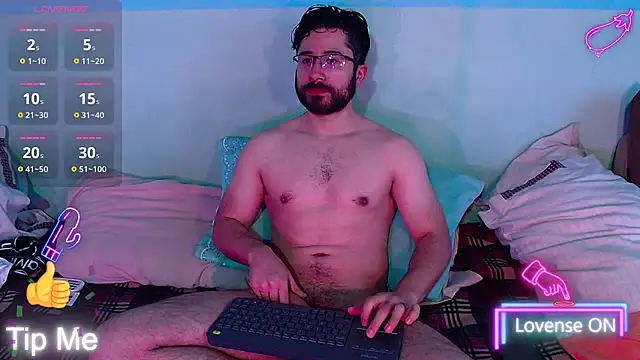 Snapshot of teddy_foster chatting on October 17, 2025, 1:46 pm teddy foster online show from October 17, 2025, 1:46 pm