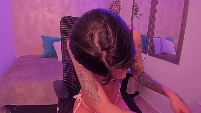 ChloeAddamss online show from February 4, 2025, 8:46 am