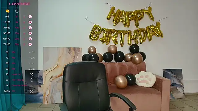 ElmiraPowers online show from November 26, 2025, 12:39 pm