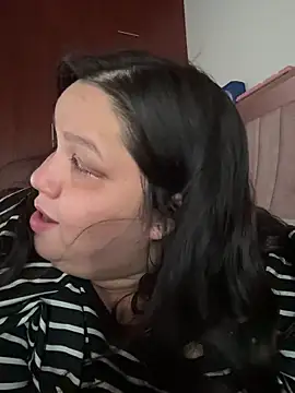 Venus queenn online show from February 23, 2026, 5:21 pm