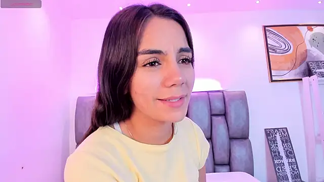 Snapshot of martina_mancini chatting on October 31, 2025, 1:23 pm martina mancini online show from October 31, 2025, 1:23 pm