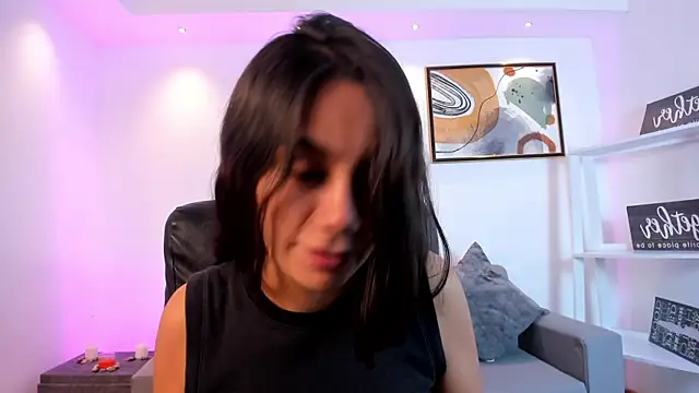 martina mancini online show from July 14, 2026, 12:22 pm