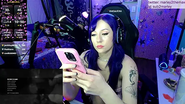 Snapshot of marleymaxwell chatting on February 15, 2026, 7:51 am marleymaxwell online show from February 15, 2026, 7:51 am