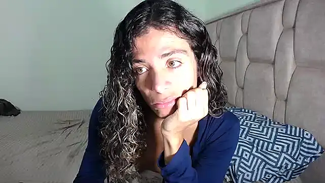 Snapshot of Nadia_Monroe chatting on December 14, 2024, 10:13 am Nadia Monroe online show from December 14, 2024, 10:13 am