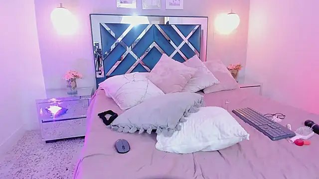 Miakhalifa 7 online show from February 22, 2025, 2:41 pm