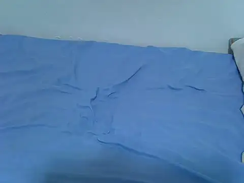 Snapshot of drowllie chatting on October 24, 2025, 4:03 pm drowllie online show from October 24, 2025, 4:03 pm