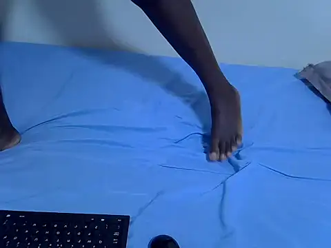 drowllie online show from February 25, 2026, 1:21 pm