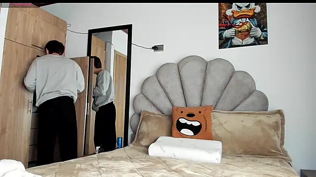 manucute 23  online show from March 10, 2026, 3:39 pm