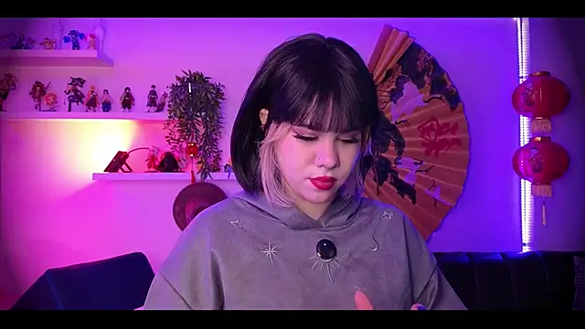 albaismynameX online show from March 10, 2026, 12:21 pm