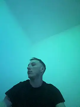 Zsombo21cm online show from April 25, 2026, 5:43 am