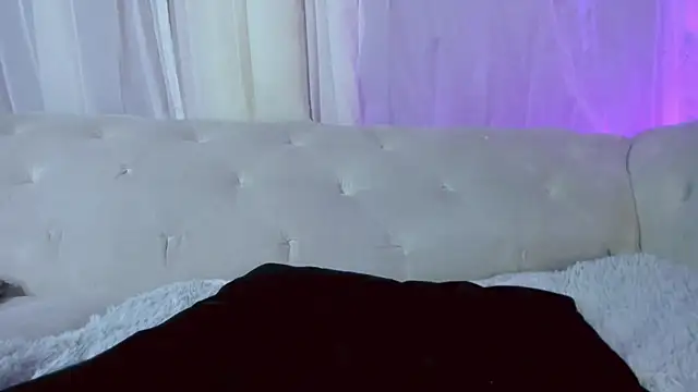 Snapshot of Manchita96_ chatting on January 25, 2025, 8:10 pm Manchita96  online show from January 25, 2025, 8:10 pm