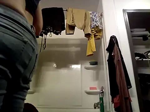 SexyB214 online show from December 4, 2025, 8:56 am