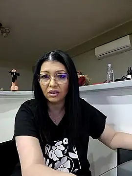 Snapshot of Milf_Abigail chatting on February 11, 2025, 1:20 am Milf Abigail online show from February 11, 2025, 1:20 am