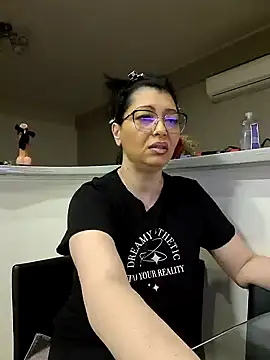 Snapshot of Milf_Abigail chatting on February 14, 2025, 4:31 pm Milf Abigail online show from February 14, 2025, 4:31 pm