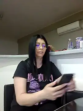 Snapshot of Milf_Abigail chatting on February 16, 2025, 2:53 am Milf Abigail online show from February 16, 2025, 2:53 am