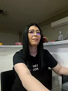 Snapshot of Milf_Abigail chatting on February 25, 2025, 2:14 am Milf Abigail online show from February 25, 2025, 2:14 am