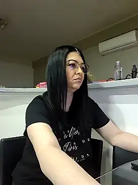 Snapshot of Milf_Abigail chatting on March 5, 2025, 11:38 pm Milf Abigail online show from March 5, 2025, 11:38 pm