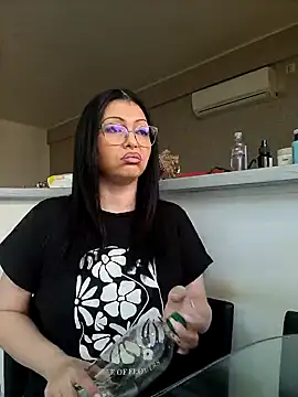Snapshot of Milf_Abigail chatting on March 20, 2025, 5:35 am Milf Abigail online show from March 20, 2025, 5:35 am