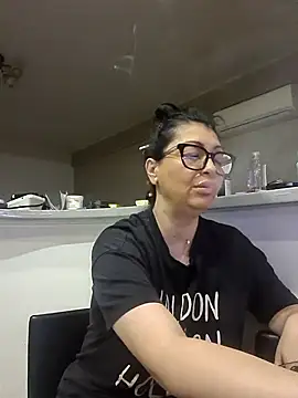 Snapshot of Milf_Abigail chatting on September 20, 2025, 3:29 am Milf Abigail online show from September 20, 2025, 3:29 am