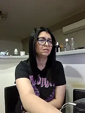 Milf Abigail online show from November 9, 2025, 11:47 pm