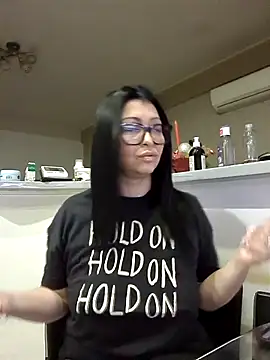 Milf Abigail online show from November 28, 2025, 2:03 am