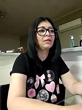 Milf Abigail online show from March 29, 2026, 2:33 am