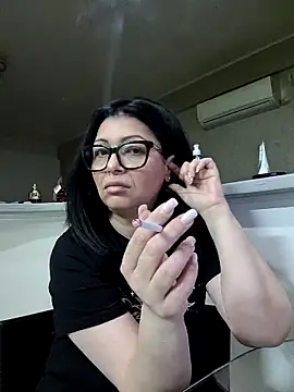 Milf Abigail online show from April 17, 2026, 12:35 am