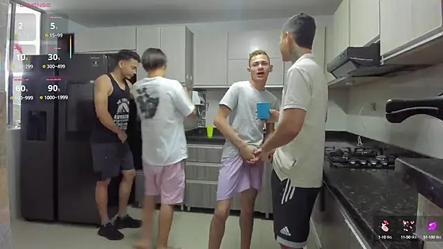 Snapshot of badguyss_bisex chatting on February 12, 2025, 11:29 am badguyss bisex online show from February 12, 2025, 11:29 am