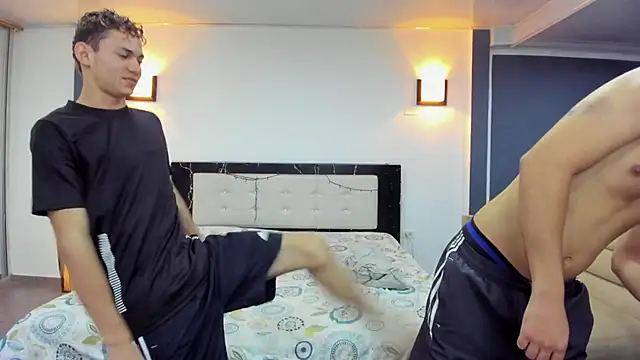 Snapshot of badguyss_bisex chatting on March 14, 2025, 2:30 pm badguyss bisex online show from March 14, 2025, 2:30 pm