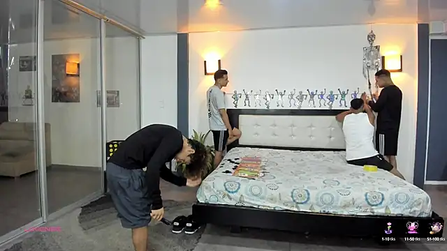 Snapshot of badguyss_bisex chatting on October 5, 2025, 11:41 am badguyss bisex online show from October 5, 2025, 11:41 am