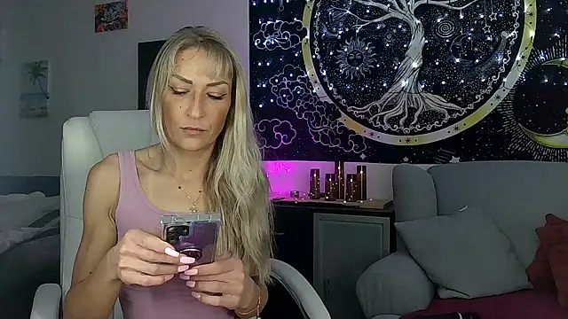 SexxyLiviaa online show from January 24, 2025, 6:35 pm