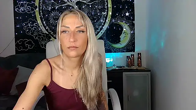 SexxyLiviaa online show from February 24, 2025, 7:52 pm