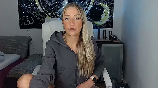 SexxyLiviaa online show from September 30, 2025, 6:35 pm