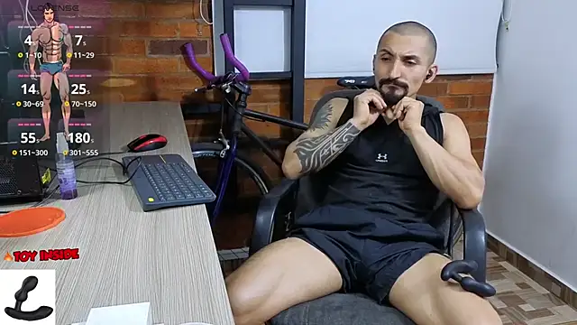 Snapshot of Marck_Muscle chatting on October 30, 2025, 1:07 am Marck Muscle online show from October 30, 2025, 1:07 am