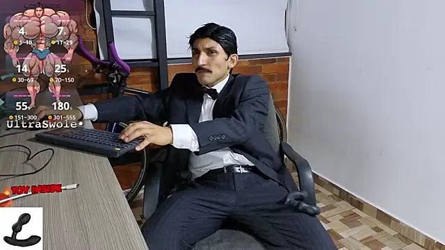 Snapshot of Marck_Muscle chatting on November 1, 2025, 4:14 am Marck Muscle online show from November 1, 2025, 4:14 am