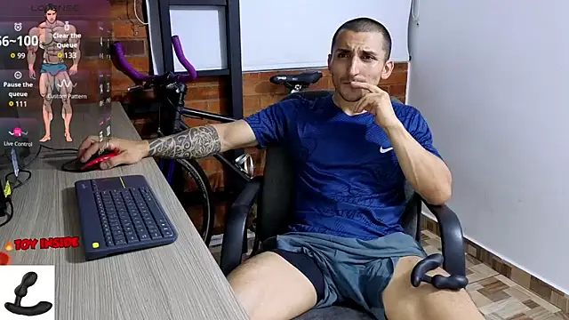 Snapshot of Marck_Muscle chatting on November 8, 2025, 1:28 am Marck Muscle online show from November 8, 2025, 1:28 am