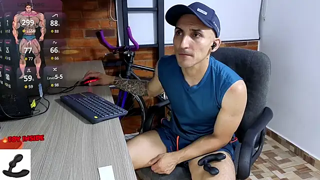 Snapshot of Marck_Muscle chatting on November 12, 2025, 1:50 am Marck Muscle online show from November 12, 2025, 1:50 am