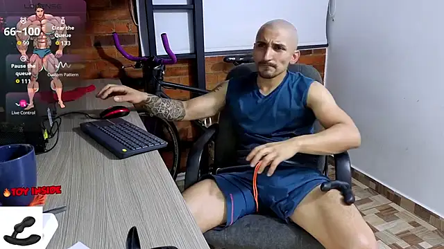 Snapshot of Marck_Muscle chatting on November 25, 2025, 11:27 pm Marck Muscle online show from November 25, 2025, 11:27 pm